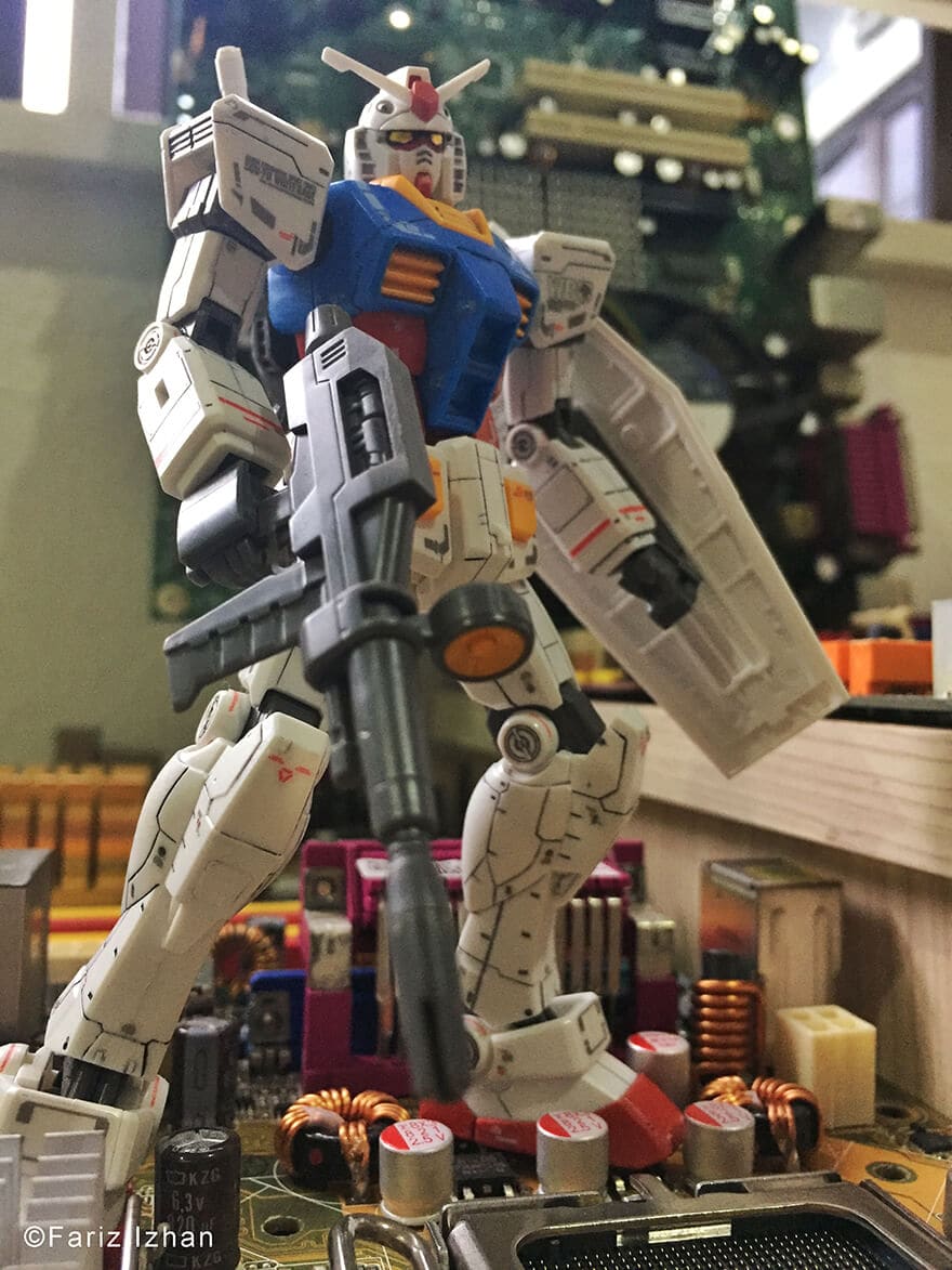 photoshoot-gundam-atas-motherboard-kamera-iphone-6-oleh-fariz-izhan