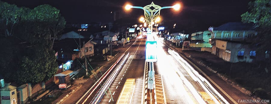 light-streak-hadapan-sekolah-maahad