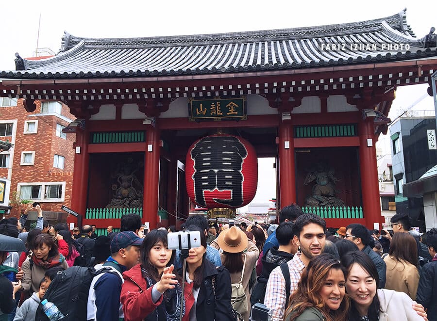 asakusa temple entrance gate