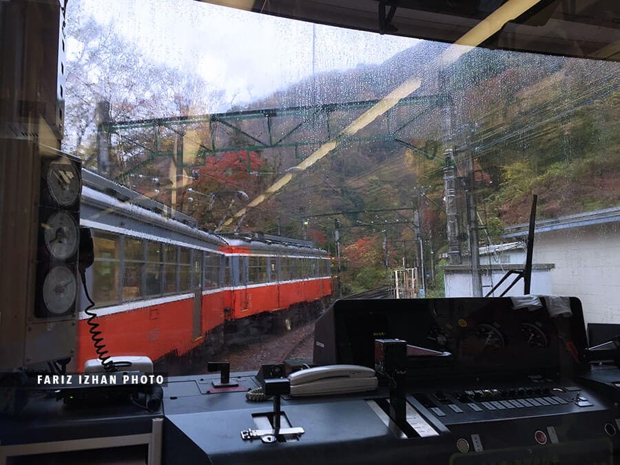 train naik bukit hakone