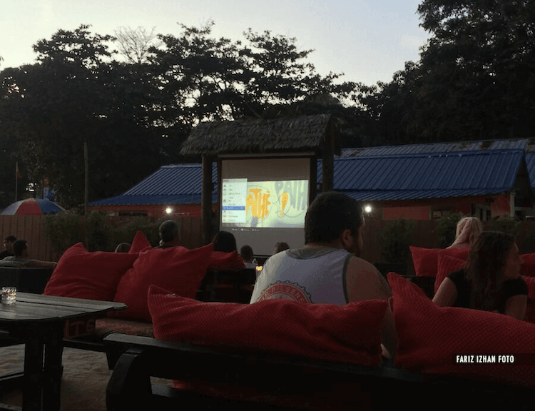 ombak-resort-sunset-movie